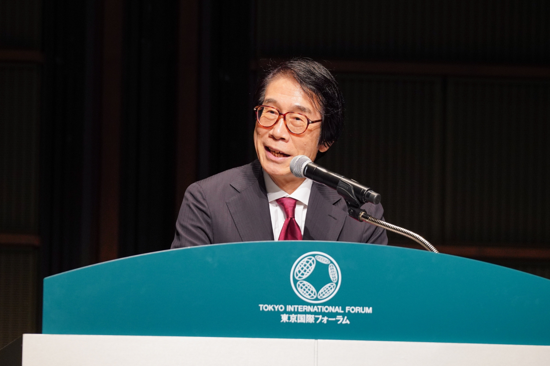 伊藤邦雄会長による開会挨拶